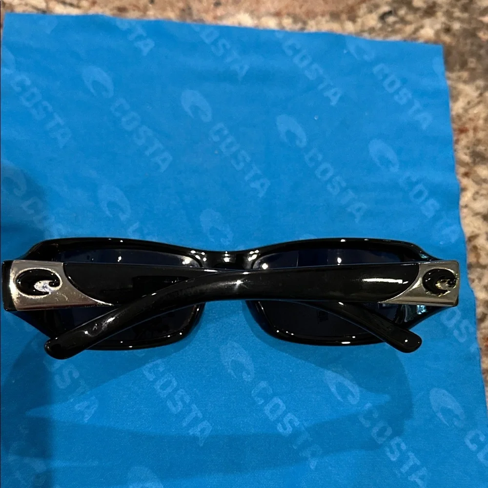 Costa Black Sunglasses with Case - Picture 3 of 8